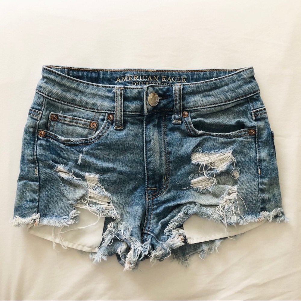 American Eagle High rise shorts!